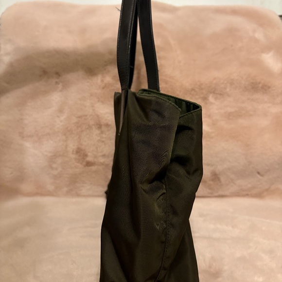 Vintage prada nylon shoulder bag - Picture 2 of 16